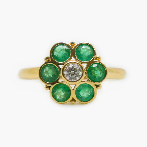 Vintage 1978 9ct Yellow Gold Emerald Green and White Spinel Daisy Cluster  Ring em 2023