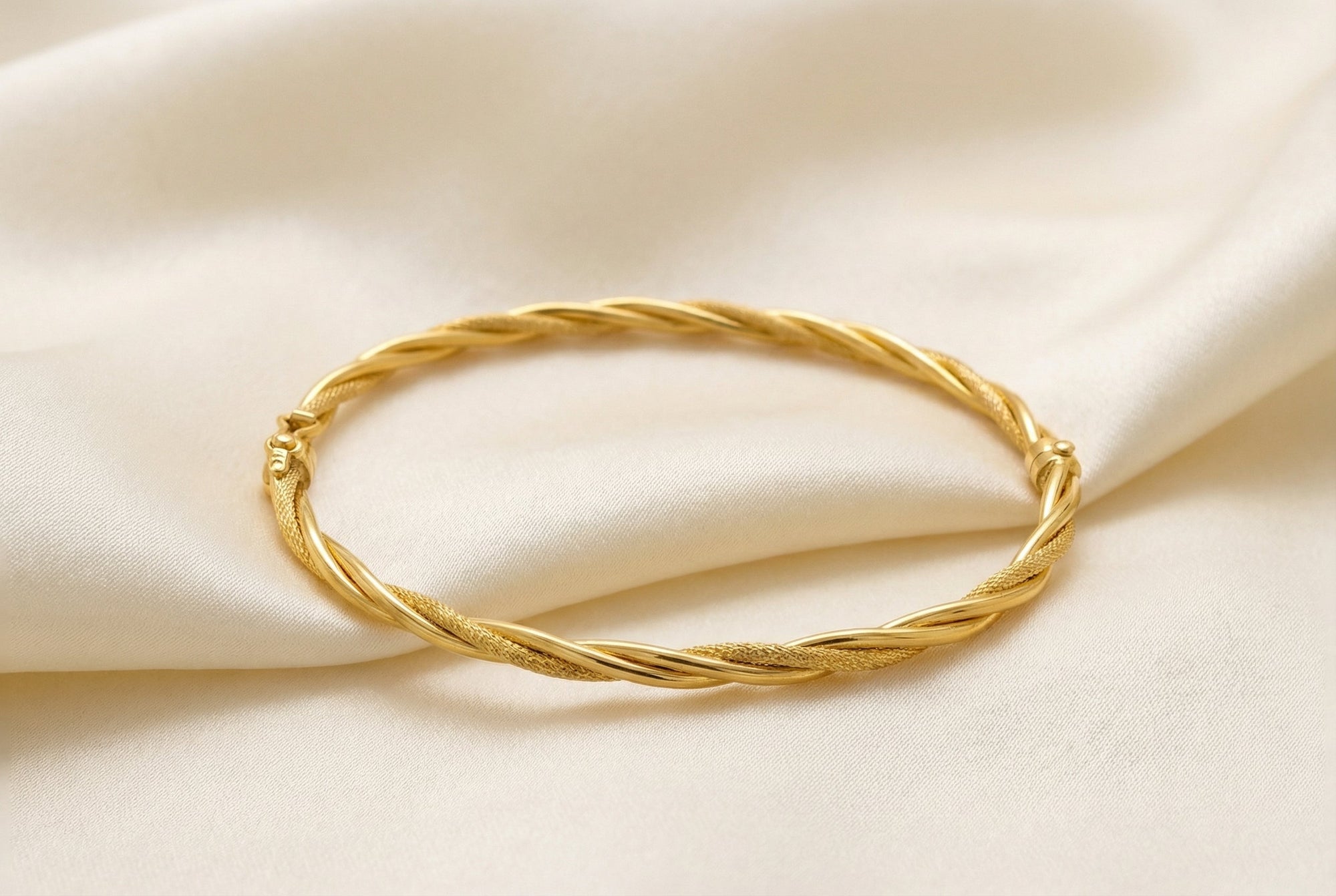 Bracelets - Jordans Jewellers