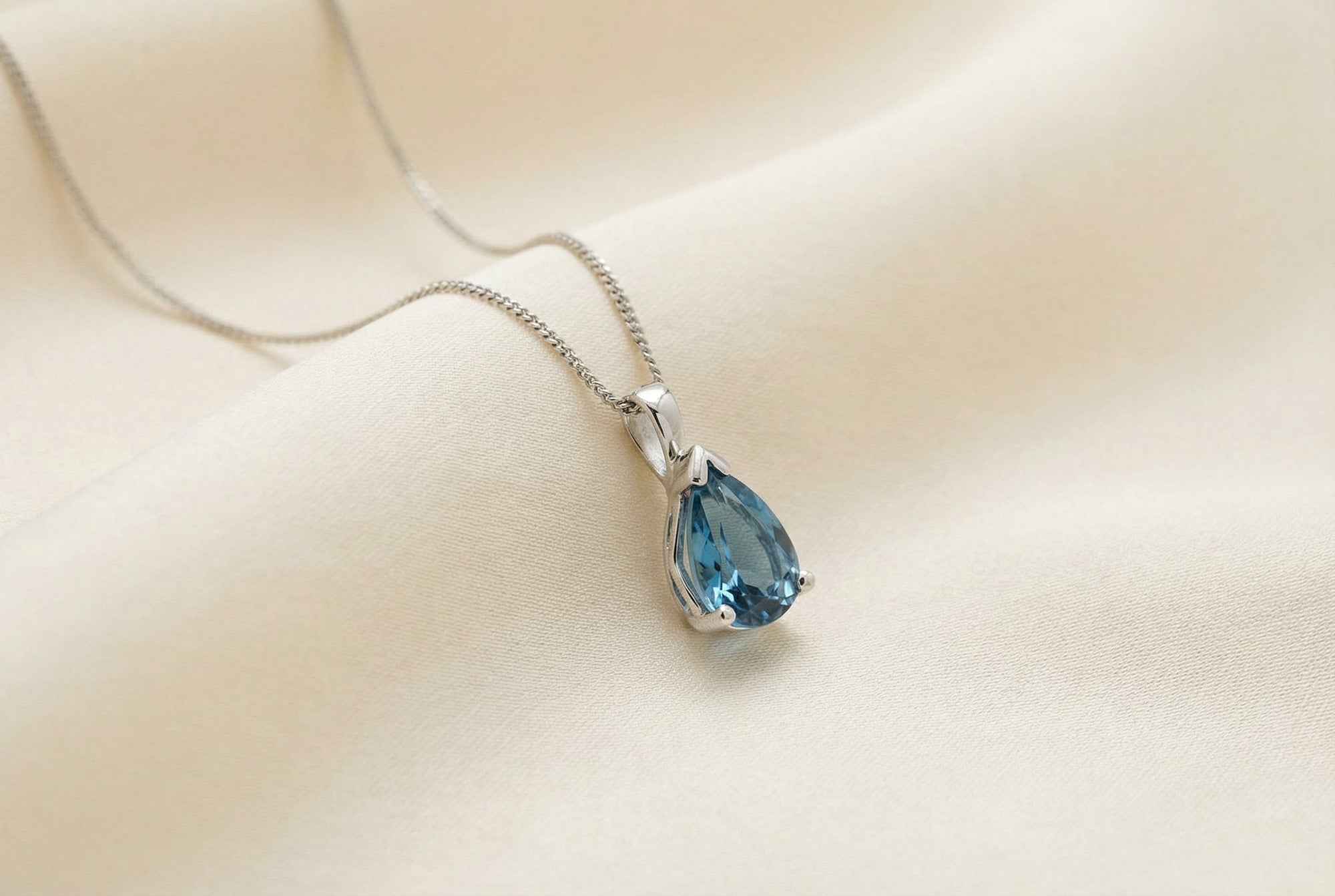 Necklaces - Jordans Jewellers