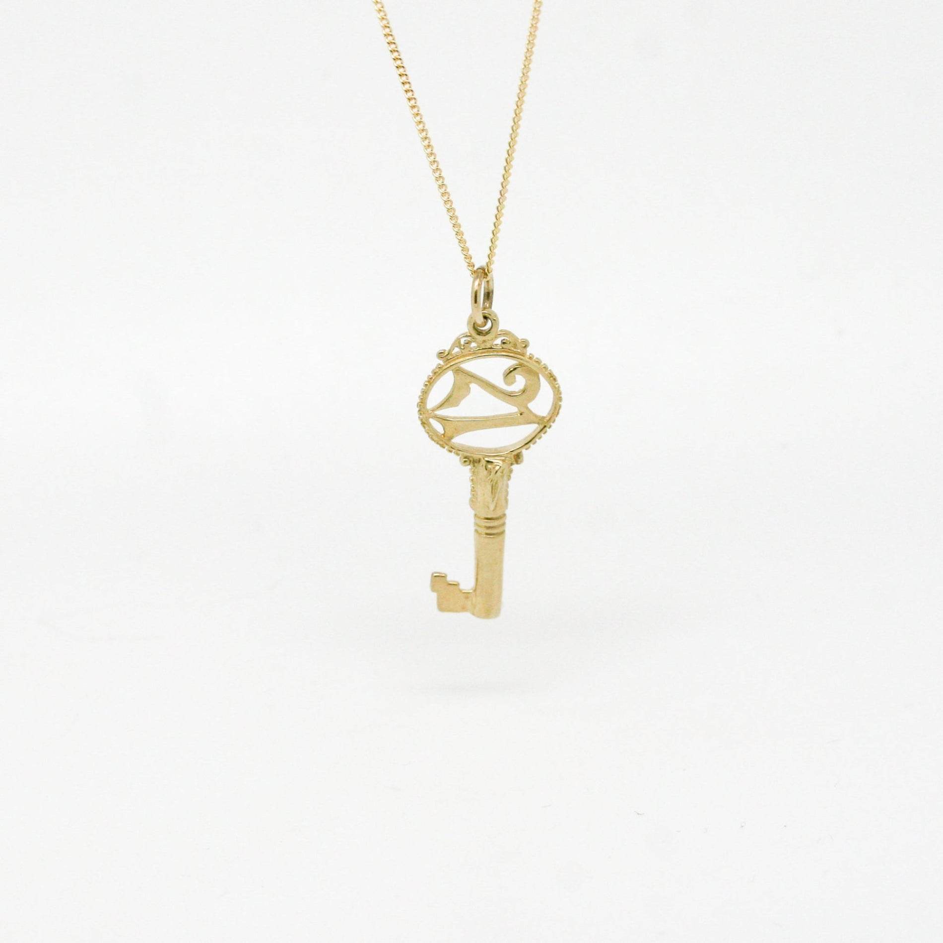 9ct Yellow Gold 21 Key Pendant Necklace - Jordans Jewellers