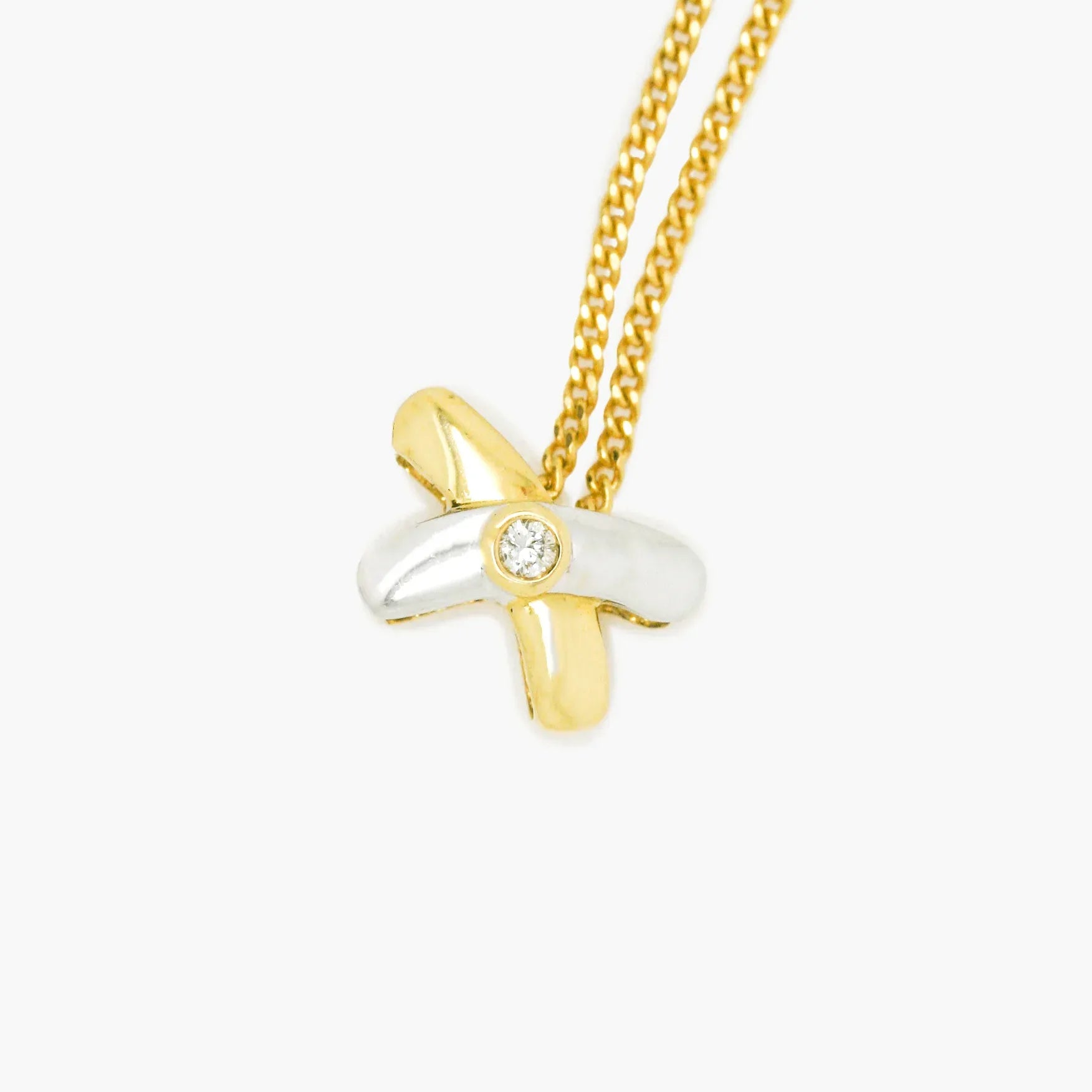 New 18 Carat Yellow Gold Diamond Kiss Pendant Necklace - Jordans Jewellers