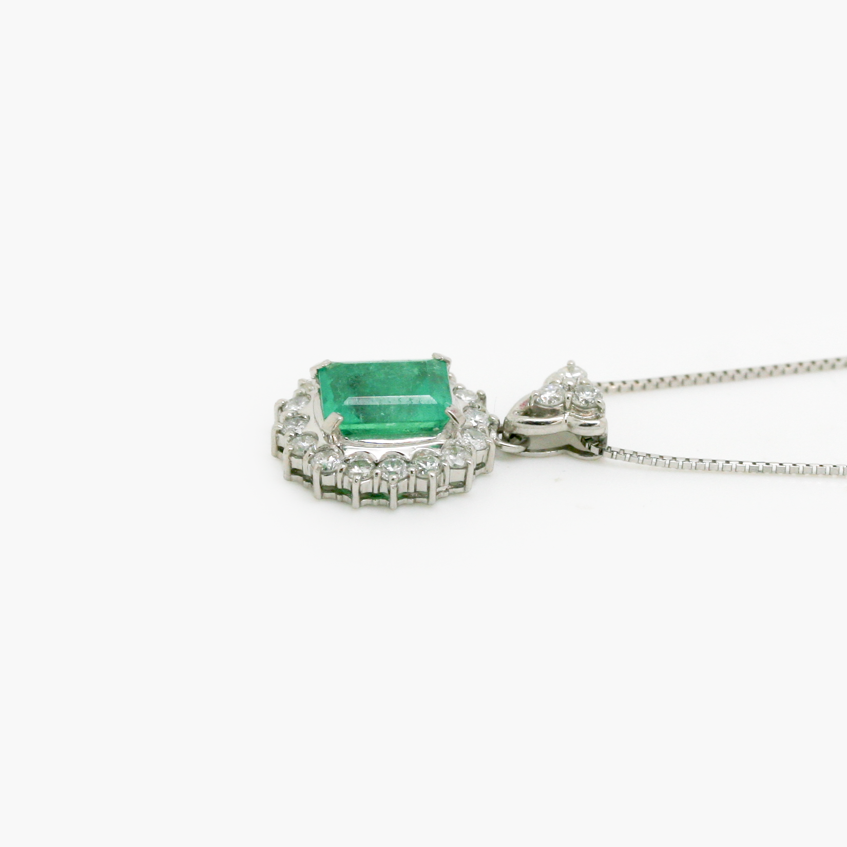 emerald and diamond platinum necklace