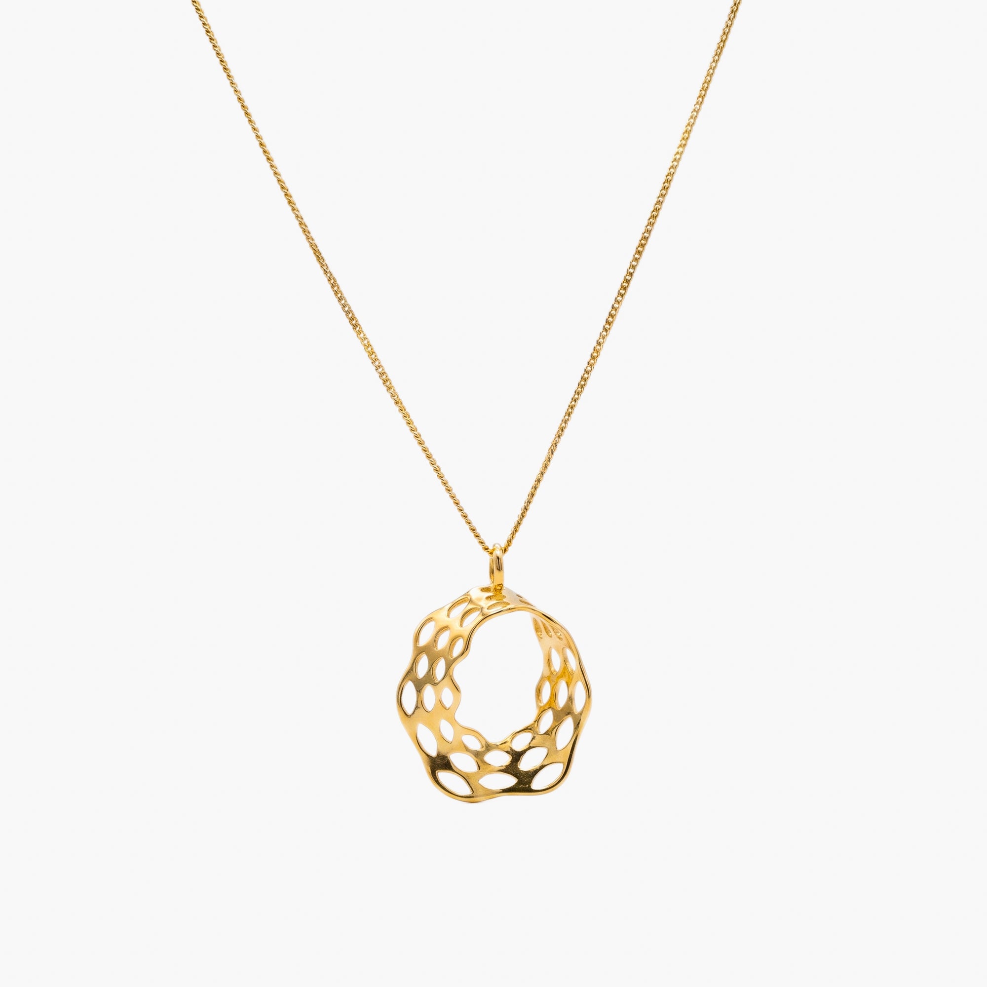 9ct Yellow Gold Open Weave Organic Circle Pendant Necklace