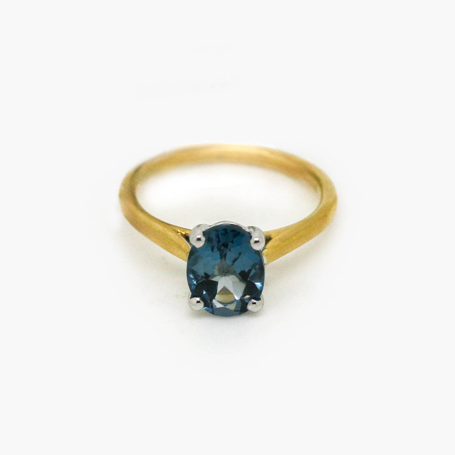 9ct Yellow Gold London Blue Topaz Solitaire Ring