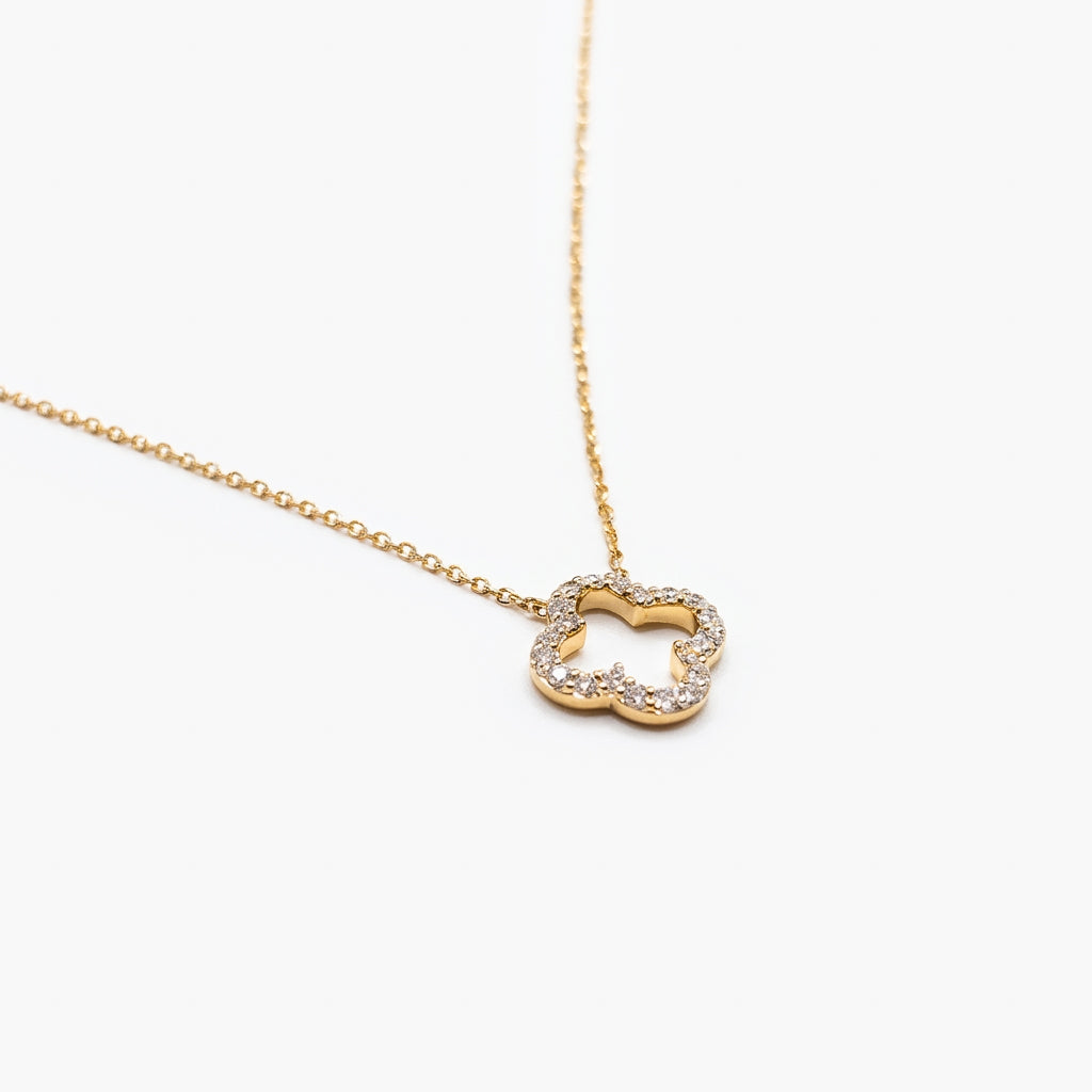 18ct Yellow Gold Diamond Clover Pendant Necklace