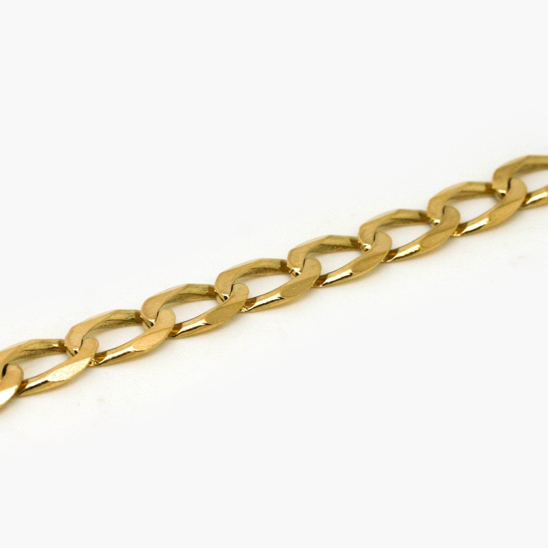 9ct Gold Flat Curb Link Bracelet - Jordans Jewellers