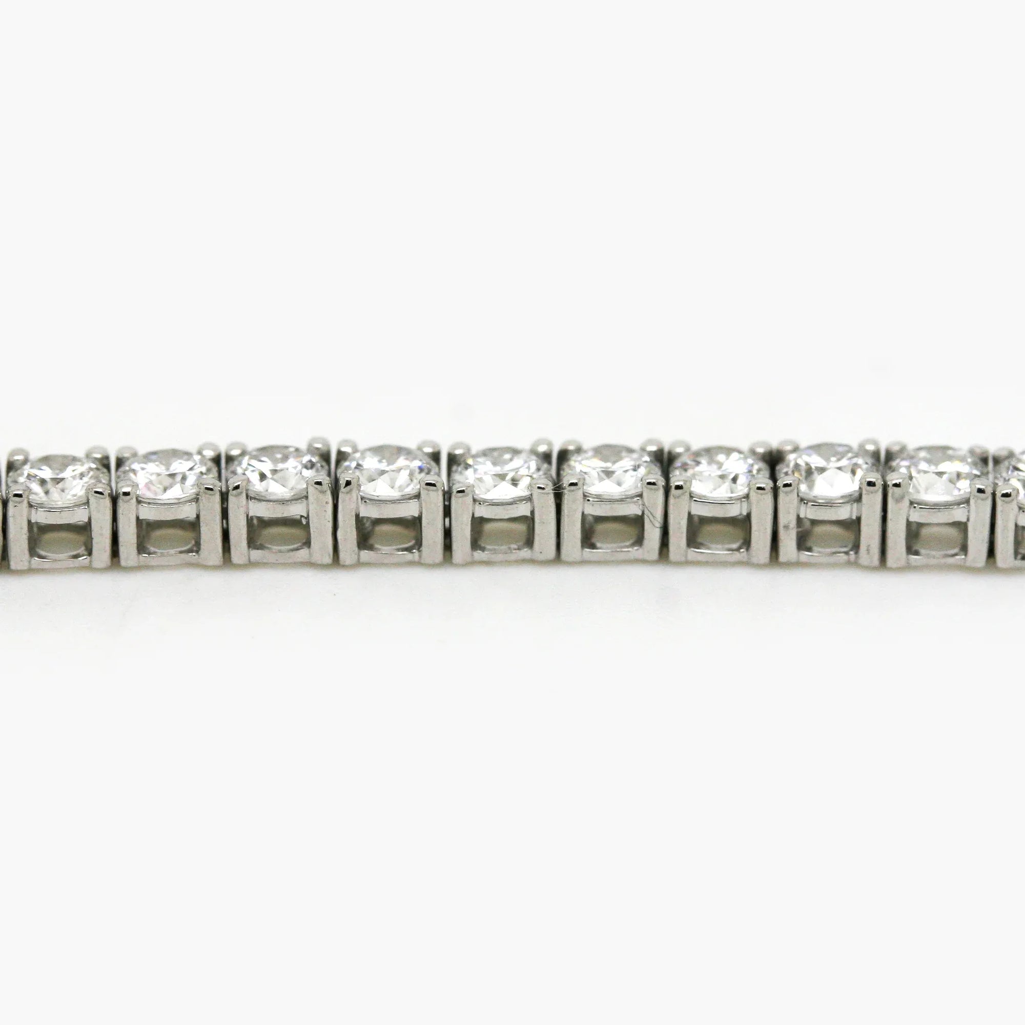 9ct White Gold Lab-Grown Diamond Tennis Bracelet - Jordans Jewellers