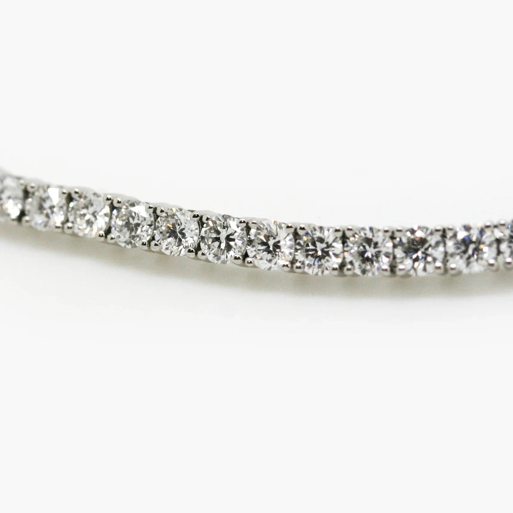 9ct White Gold Lab-Grown Diamond Tennis Bracelet - Jordans Jewellers