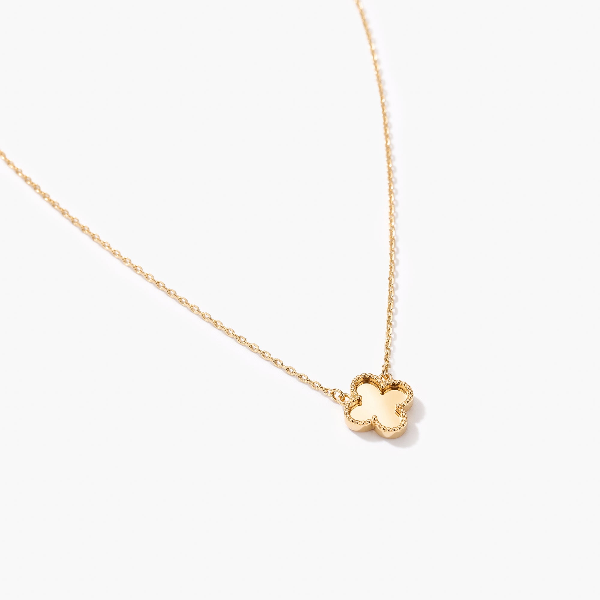 9ct Yellow Gold Clover Pendant Necklace