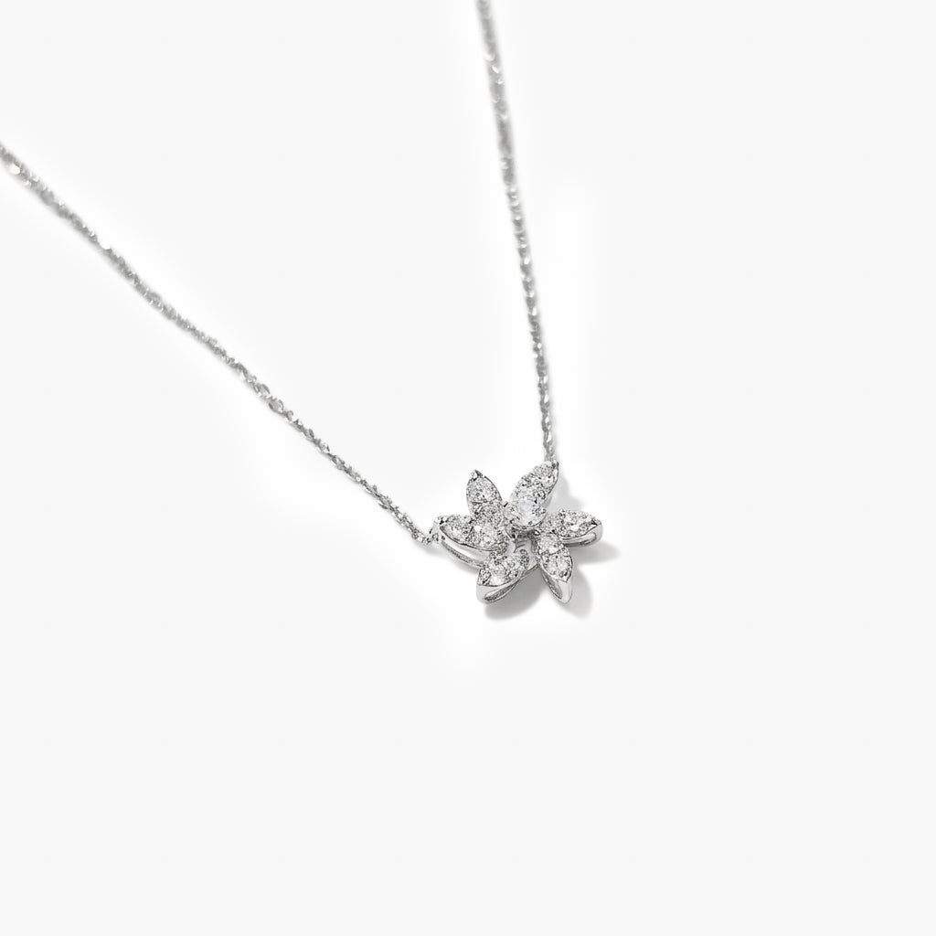 18ct White Gold Diamond Flower Pendant Necklace