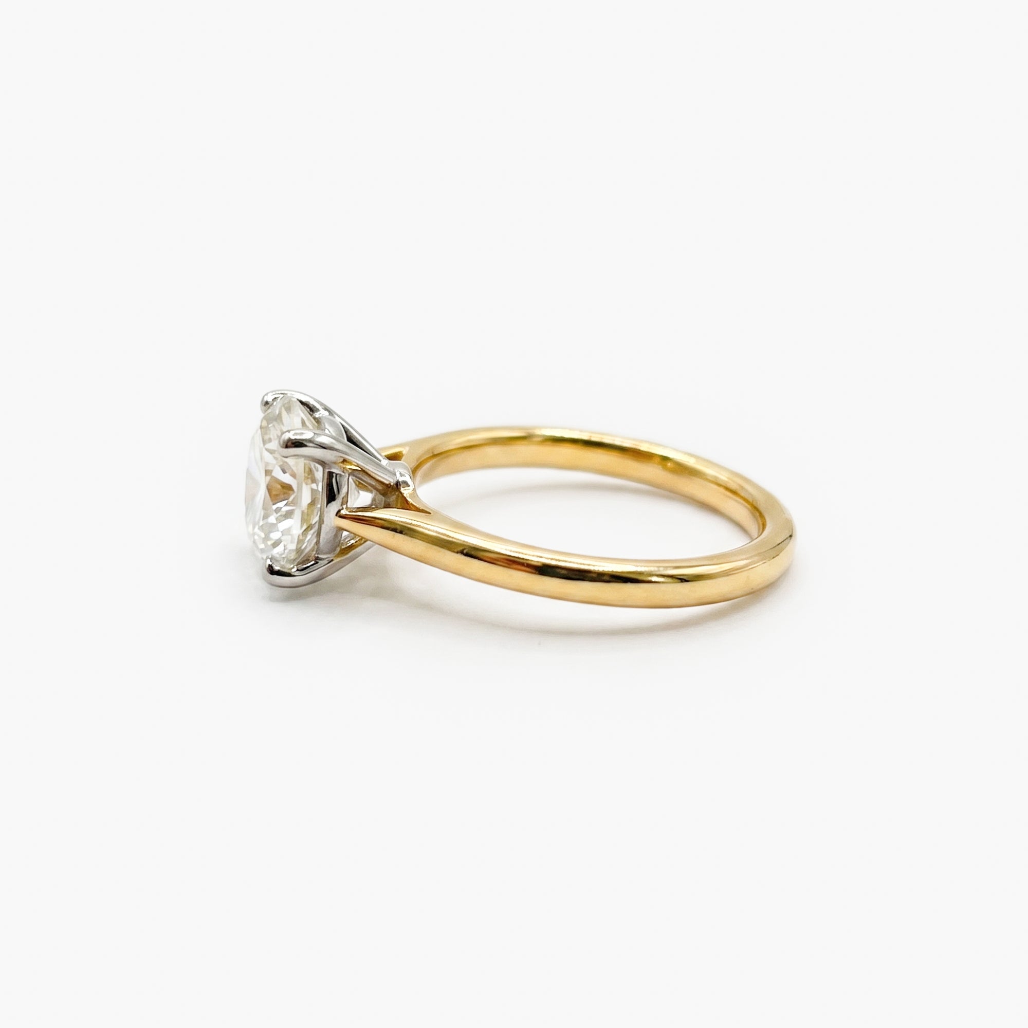 18ct Gold & Platinum 2.34ct Diamond Solitaire Ring