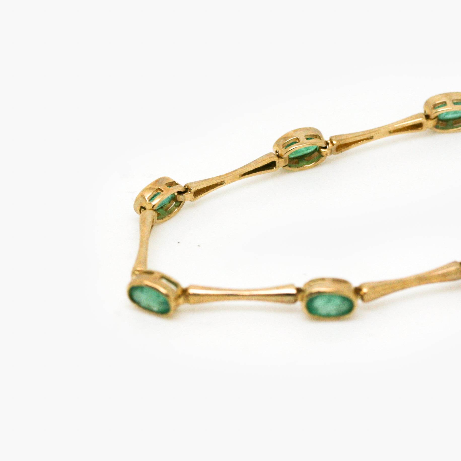 9ct Yellow Gold Emerald Link Bracelet - Jordans Jewellers