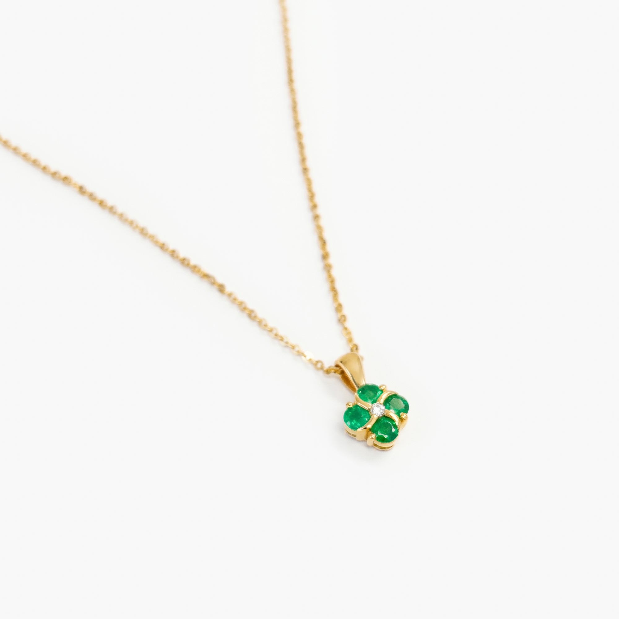 18ct Yellow Gold Emerald & Diamond Four-Leaf Clover Pendant Necklace