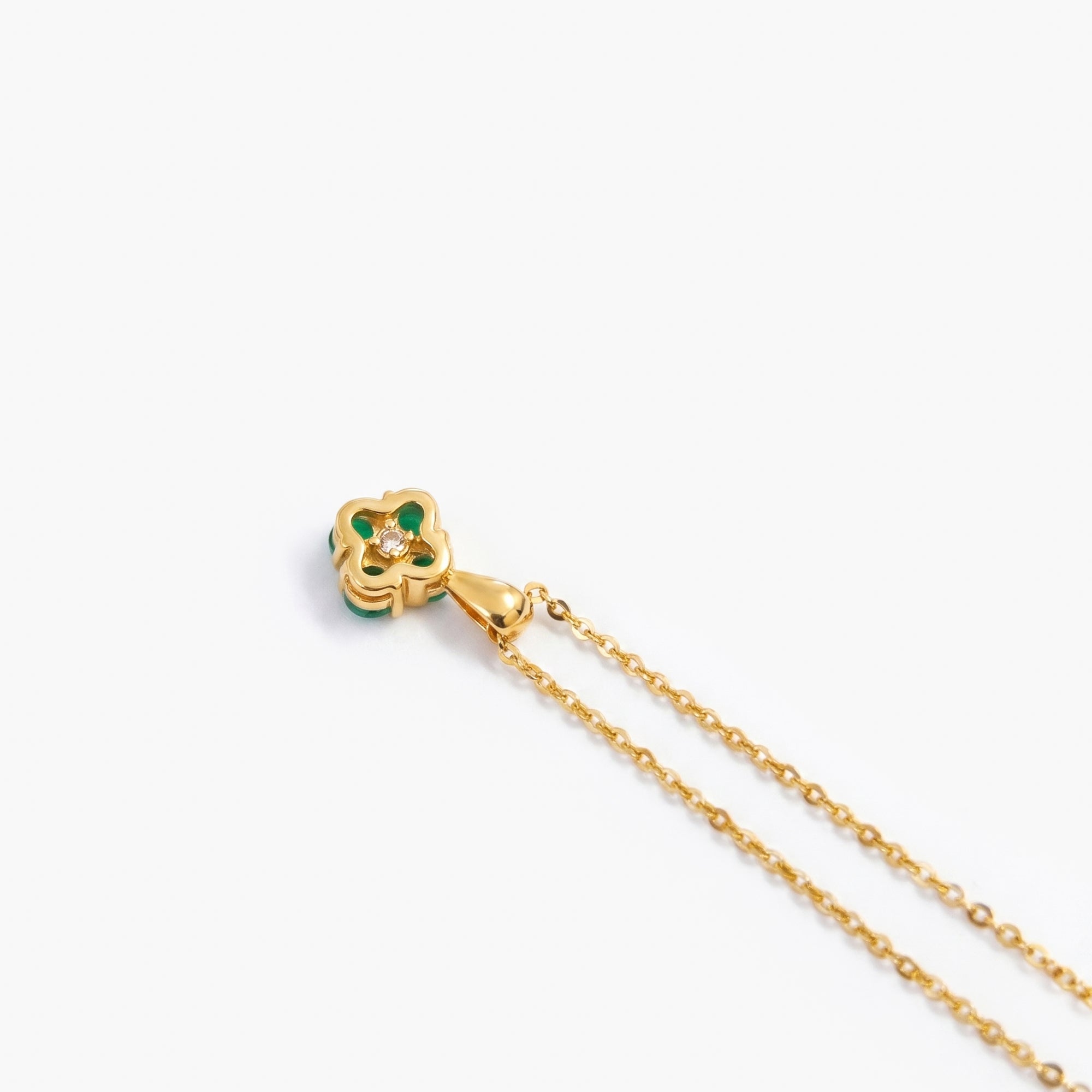 18ct Yellow Gold Emerald & Diamond Four-Leaf Clover Pendant Necklace