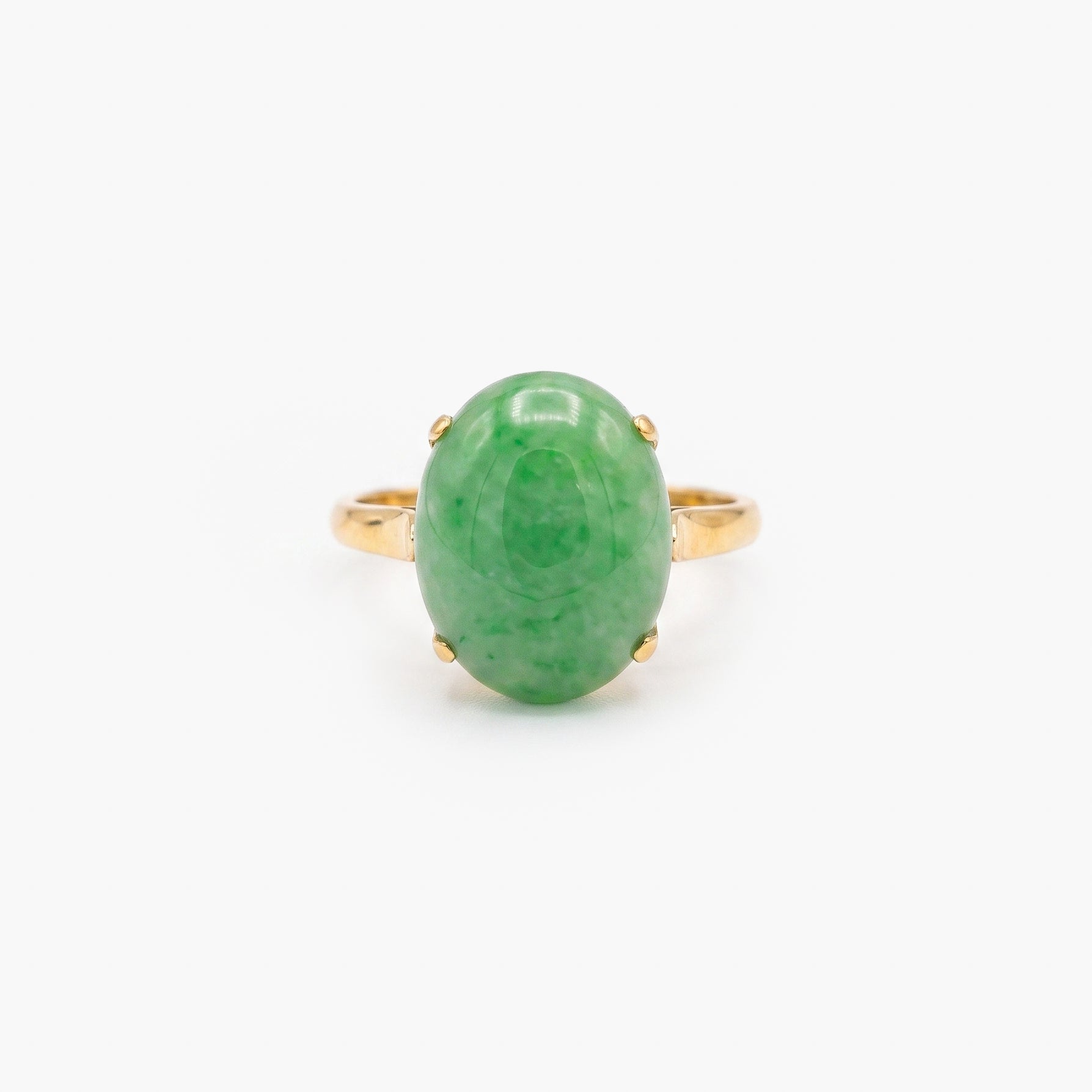 14ct Yellow Gold Oval Jade Cabochon Ring