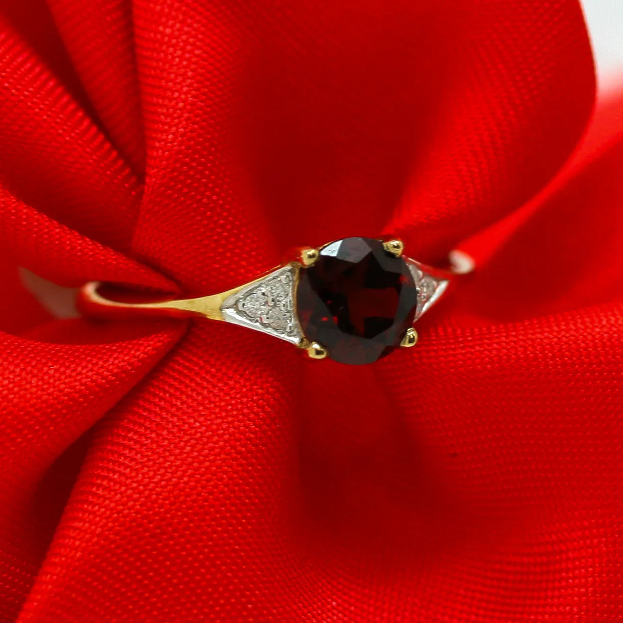 9ct Yellow Gold Garnet & Diamond Ring - Jordans Jewellers