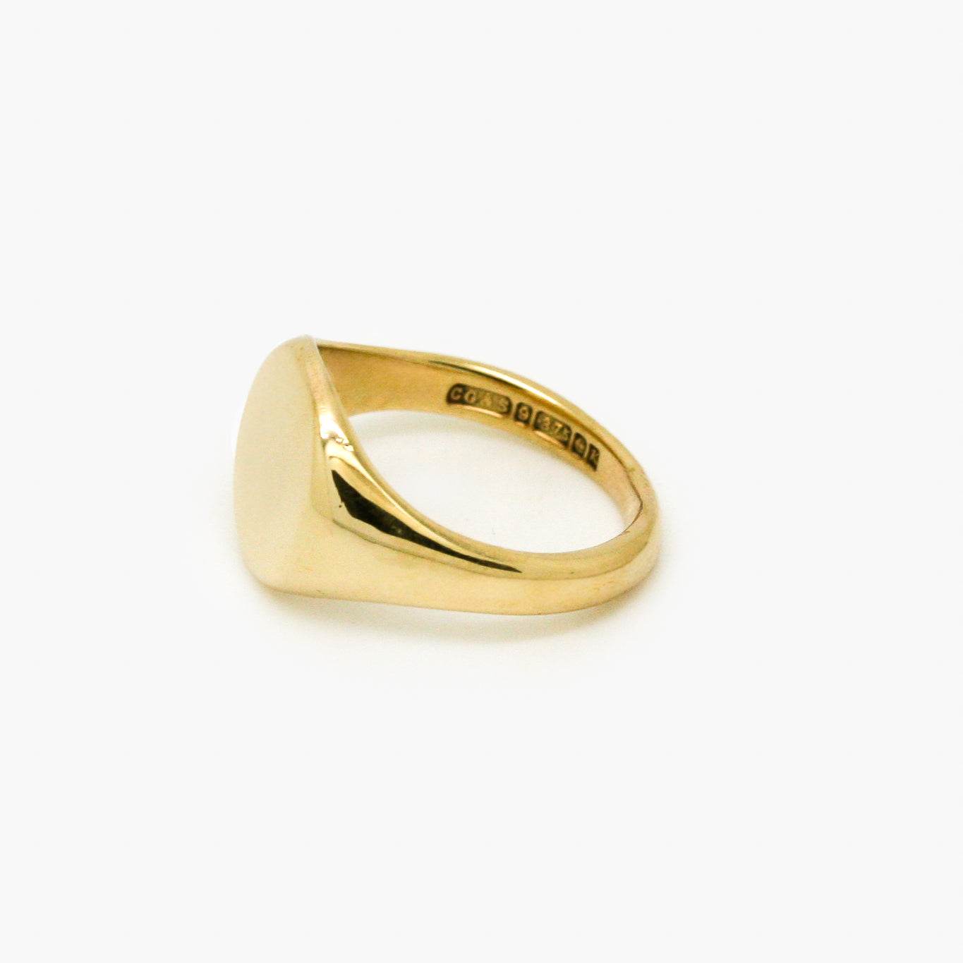 9ct Yellow Gold Round Signet Ring - Jordans Jewellers