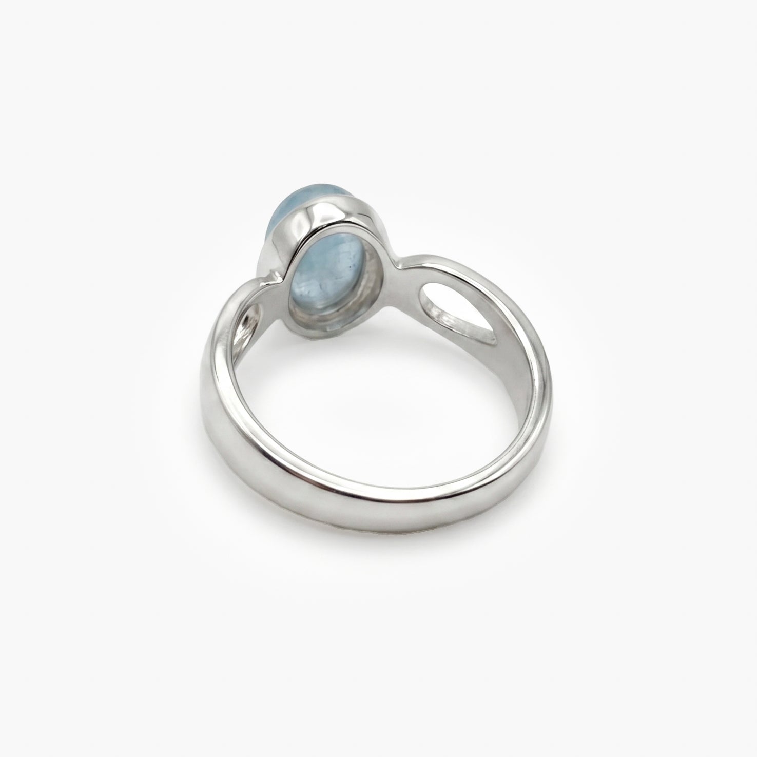 Silver Aquamarine Oval Cabochon Ring