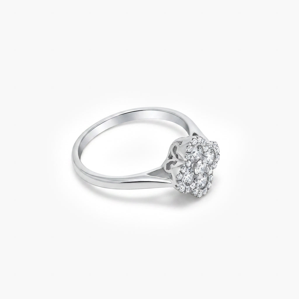 18ct White Gold 0.45ct Diamond Cluster Ring