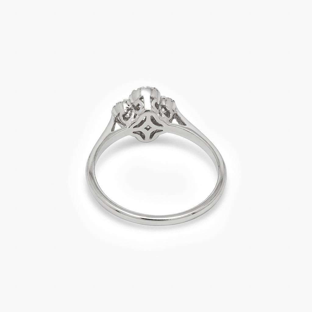 18ct White Gold 0.45ct Diamond Cluster Ring