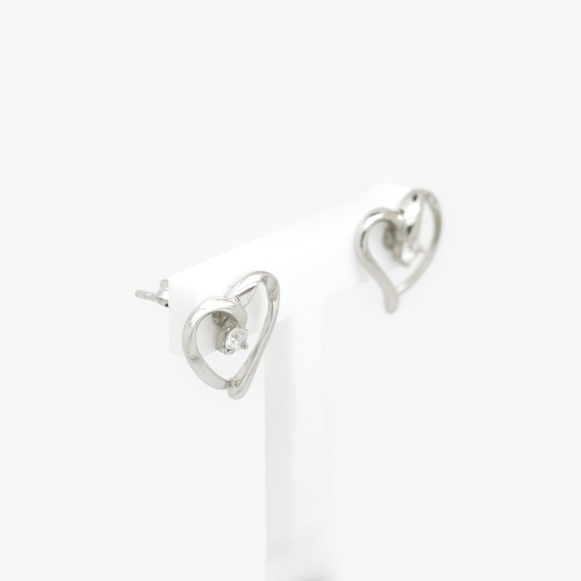 cz heart stud earrings