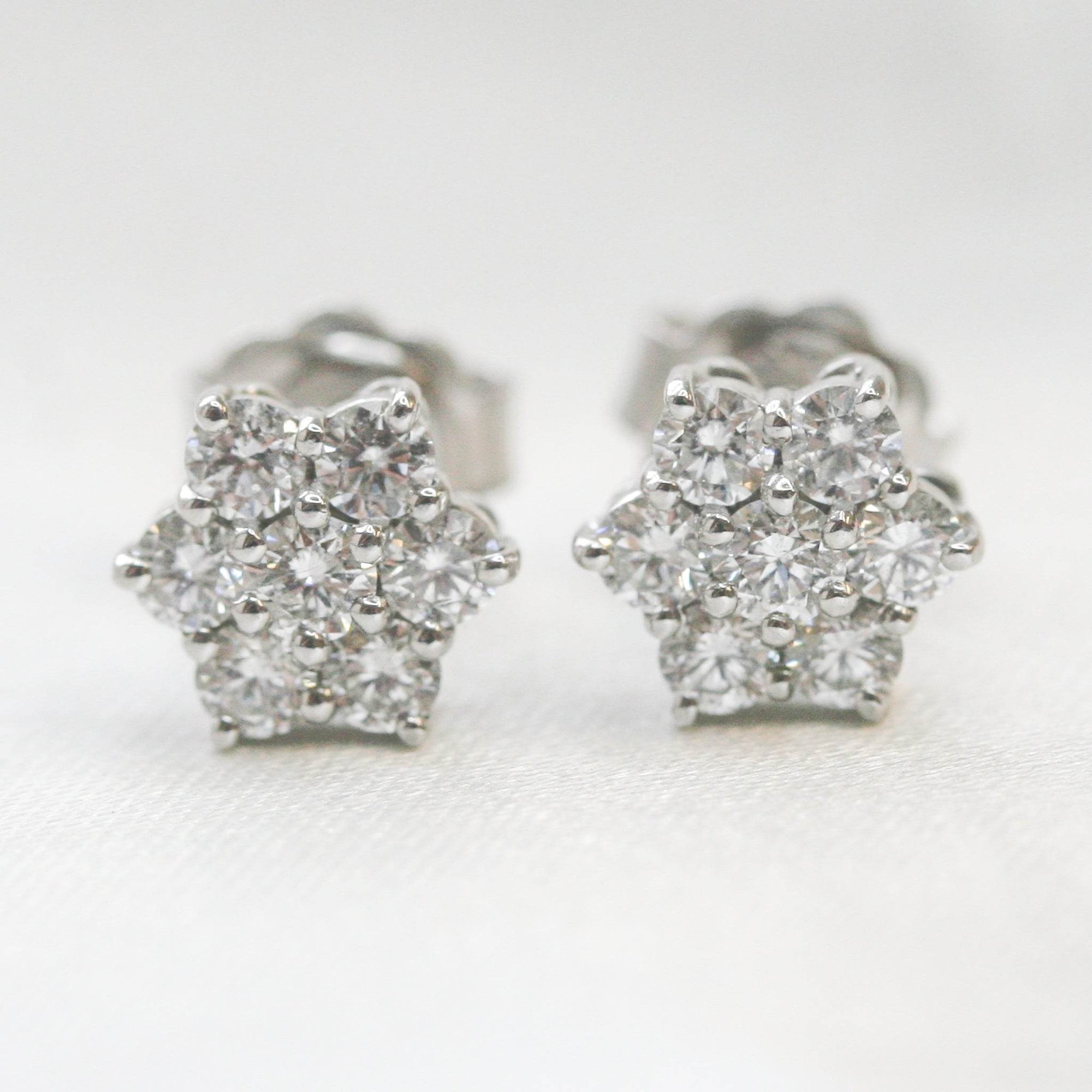 18ct White Gold 1.00ct Daisy Diamond Cluster Studs - Jordans Jewellers