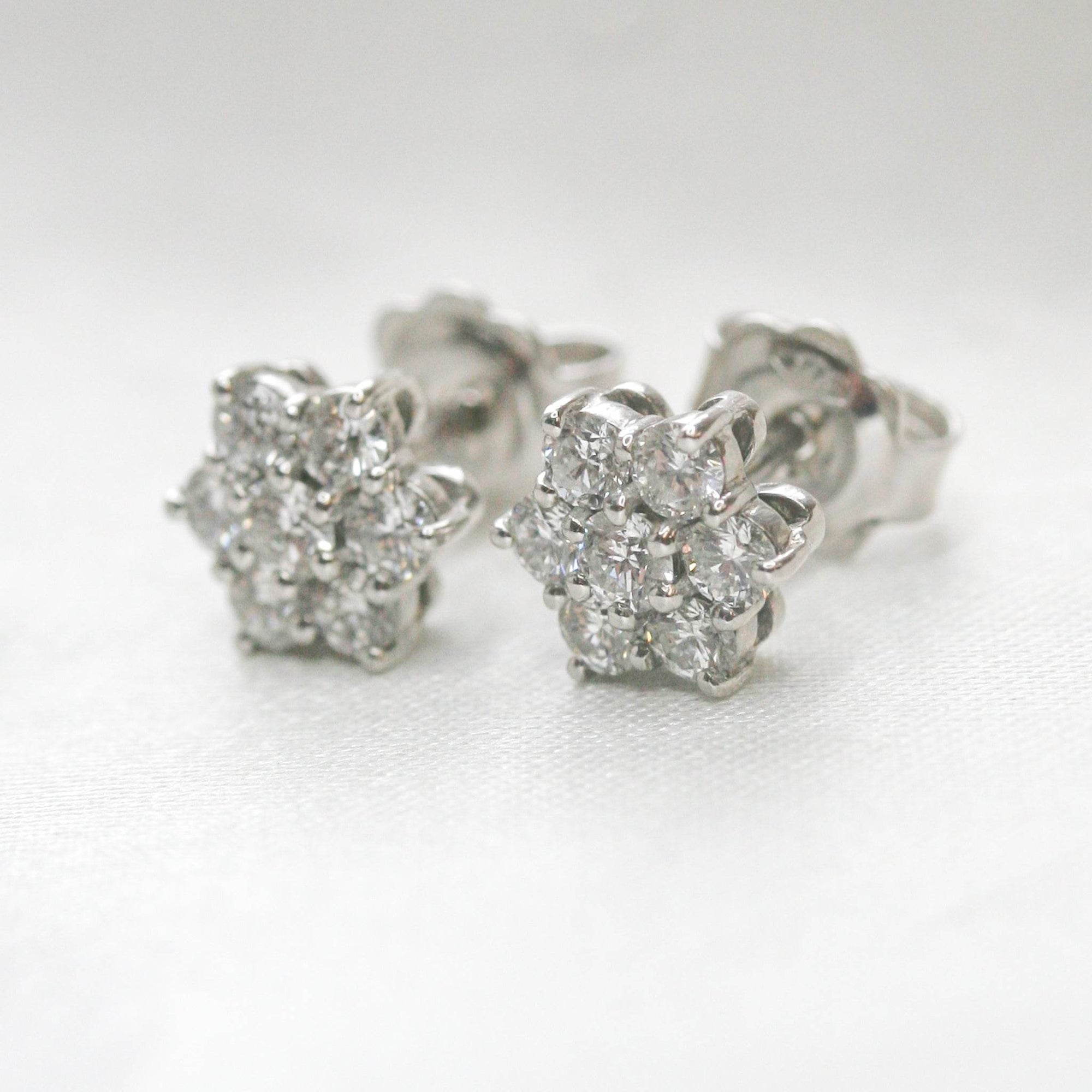 18ct White Gold 1.00ct Daisy Diamond Cluster Studs - Jordans Jewellers