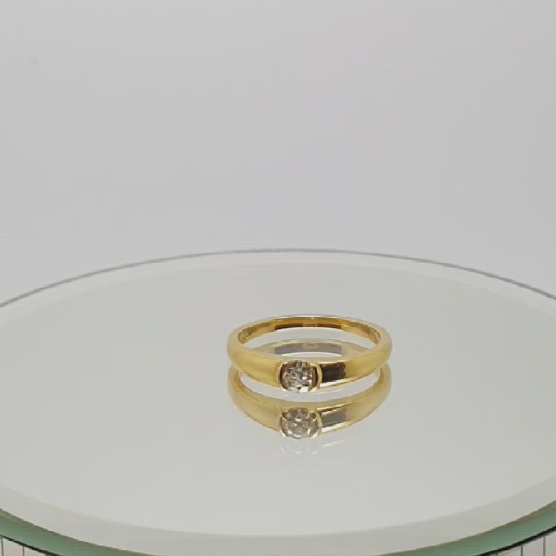 Jordans Jewellers 18ct yellow gold diamond solitaire ring - Alternate shot 1 - Alternate shot 2 - Video 1