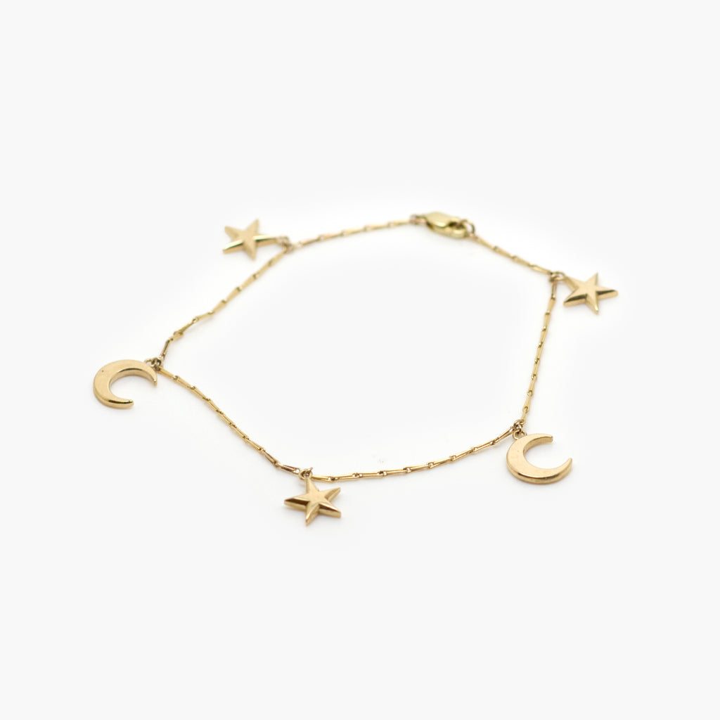 Jordans Jewellers 9ct yellow gold moon & stars bracelet